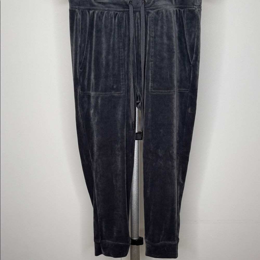 Elegant Dark Gray Cropped Pants